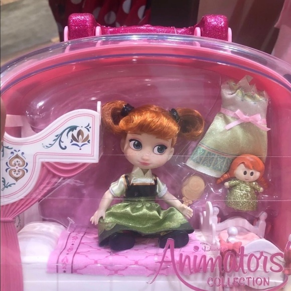 Frozen Anna animators - Picture 4 of 4